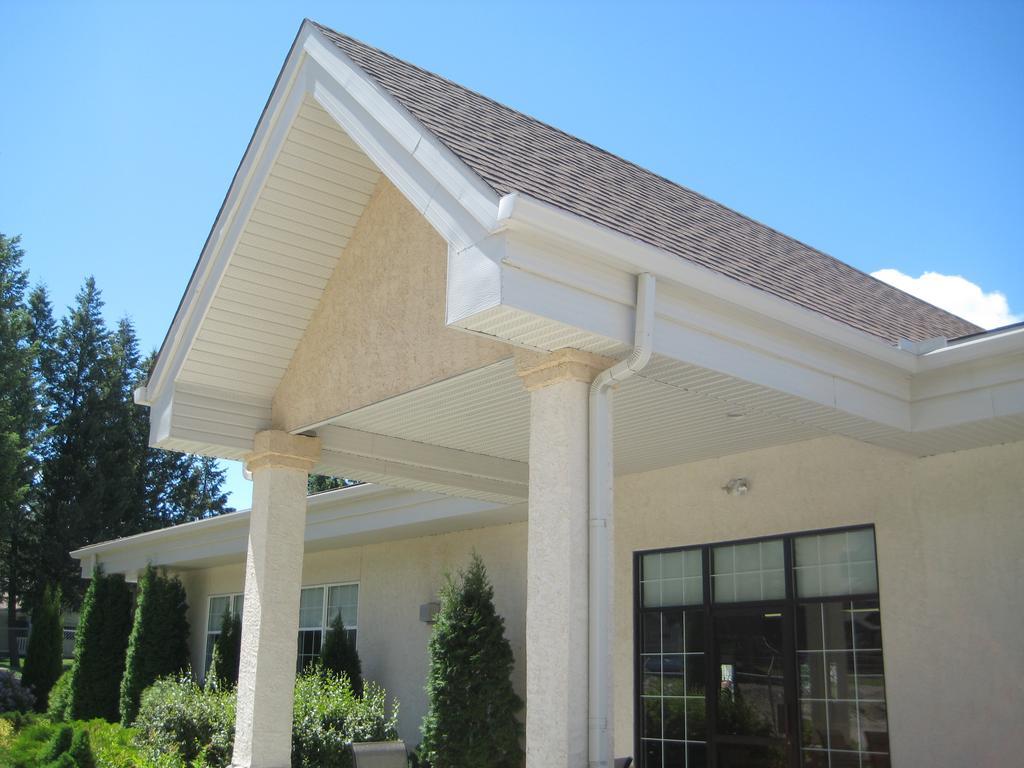 Radium Valley Vacation Resort Invermere Exterior photo